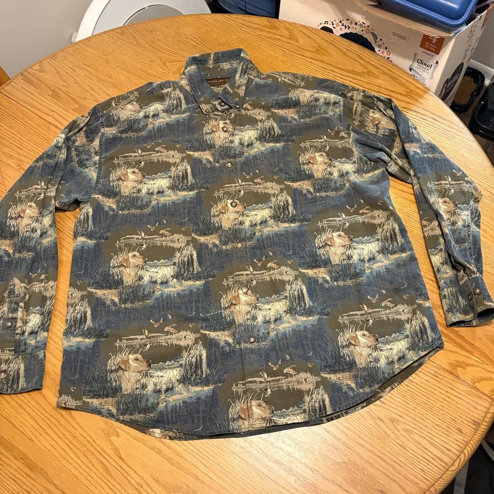 Woodland Trail Men’s XL Button Down Long Sleeve Dog and Duck Hunting Camo Shirt